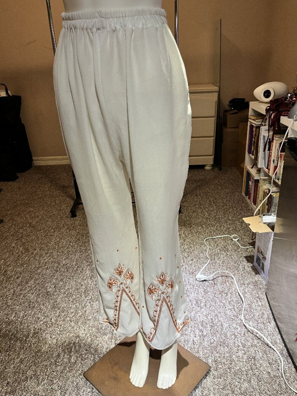 Embroidered Mid Rise Relaxed Fit Pants